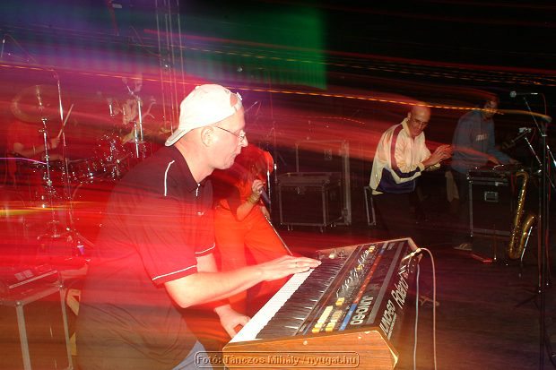 DSCF2600web.jpg