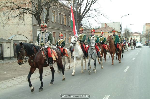 DSCF5063_huszar.jpg