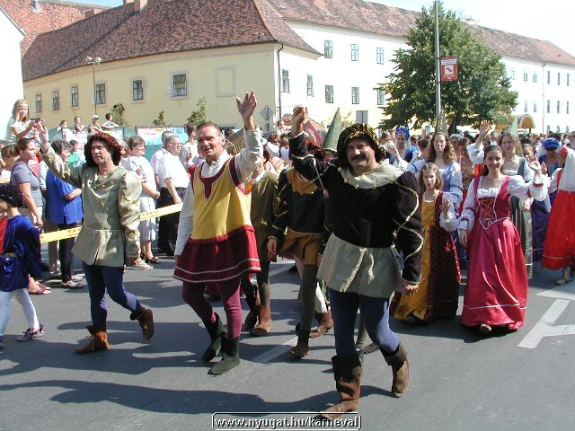 sk2001_tm_018.jpg