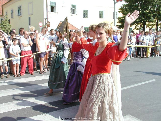 sk2001_tm_647.jpg