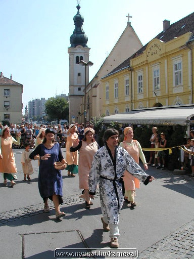 sk2001_tm_740.jpg