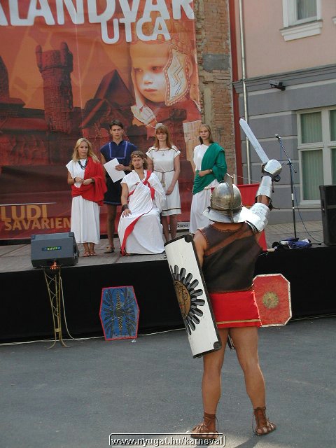 sk2001_tm_221.jpg