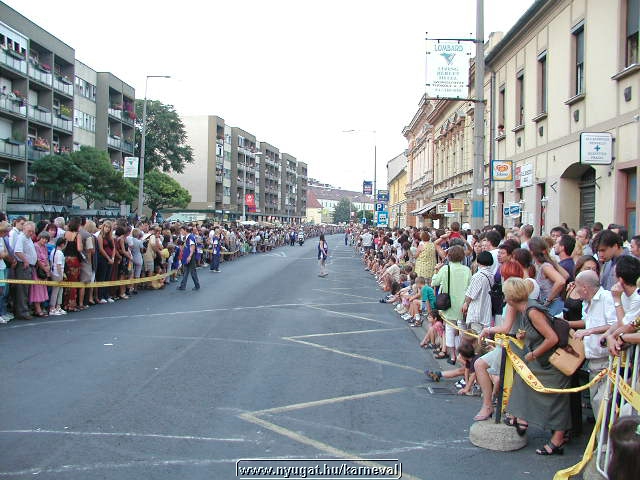 sk2001_tm_560.JPG