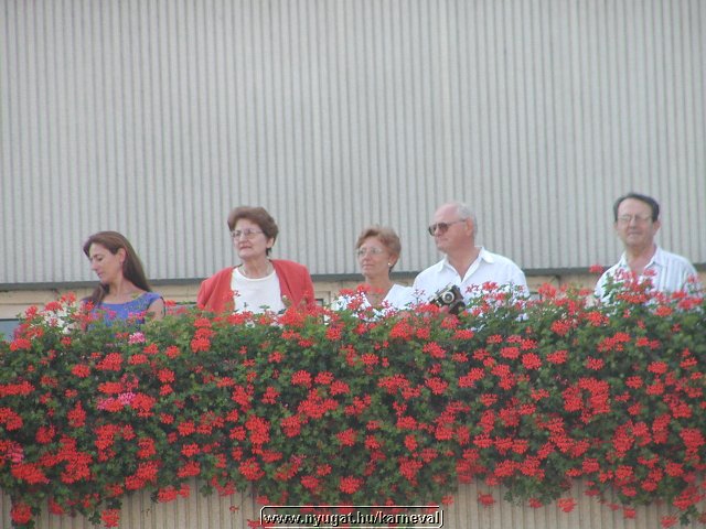 sk2001_tm_675.jpg
