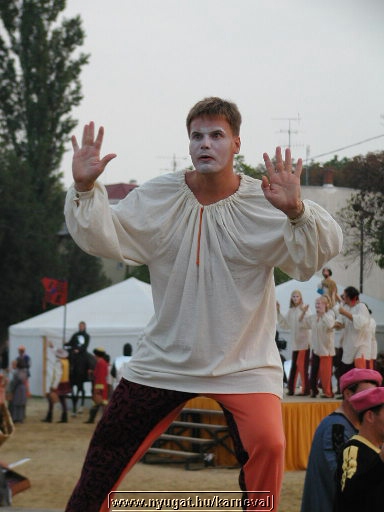 sk2001_tm_120.jpg