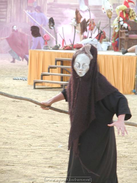 sk2001_tm_932.jpg