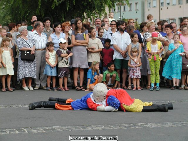 sk2001_tm_003.jpg