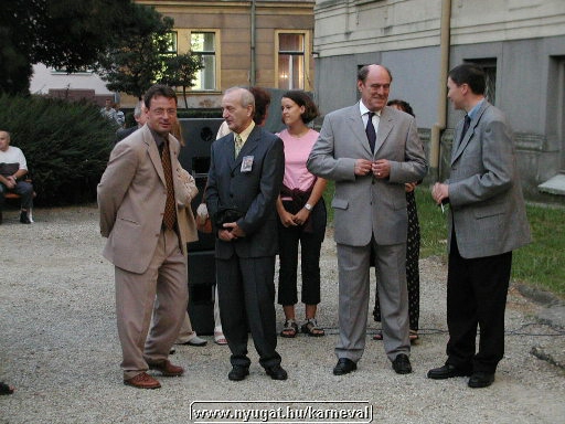 sk2001_tm_142.jpg