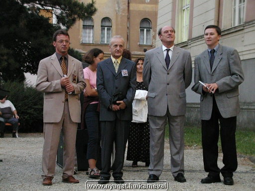 sk2001_tm_143.jpg