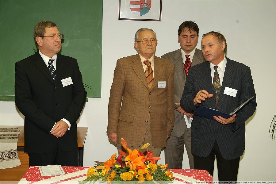 DSCF2052.jpg