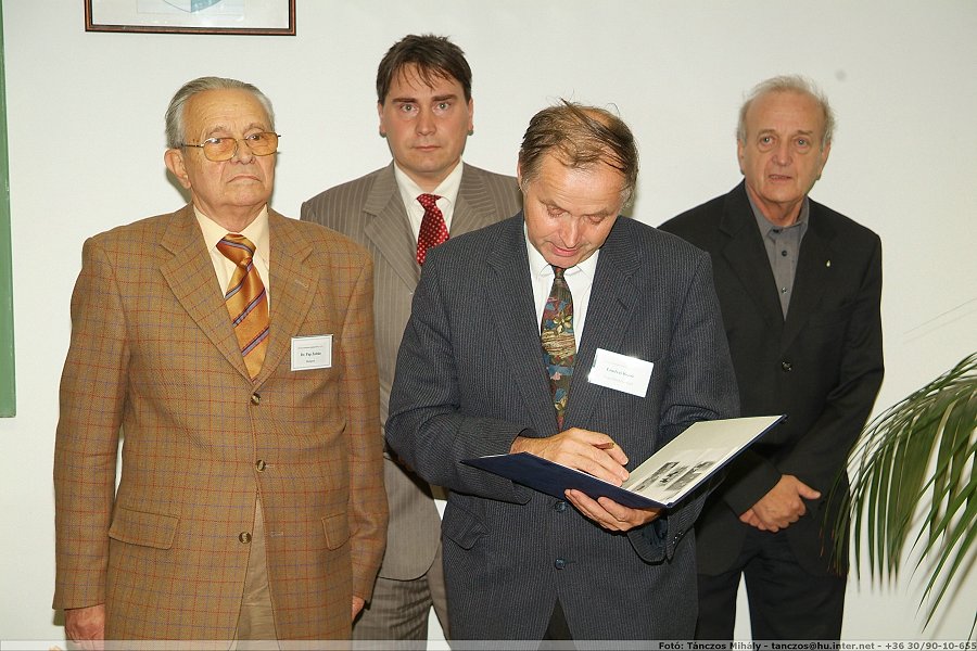 DSCF2054.jpg