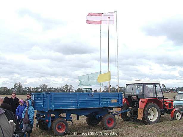 aP9284505.jpg