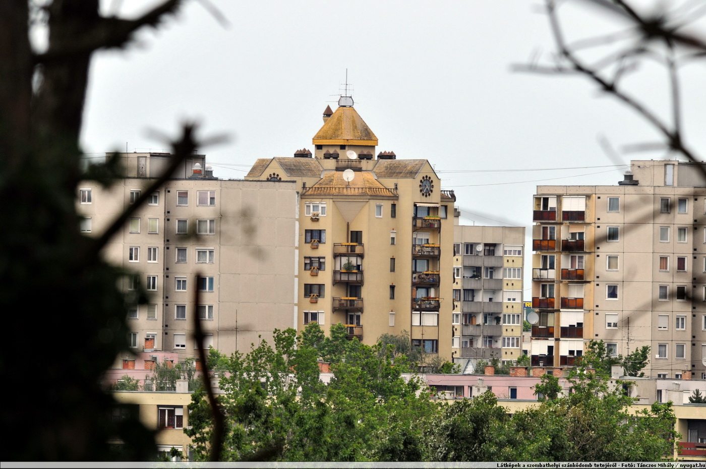 derkovits varosresz orashaz szombathely.JPG