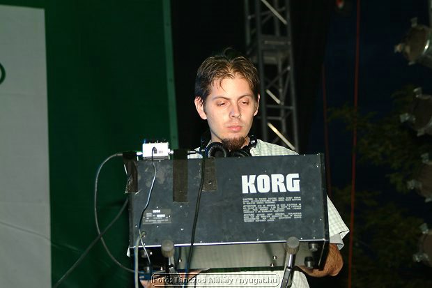DSCF1001.jpg