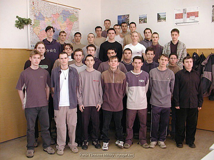 12a_2.jpg