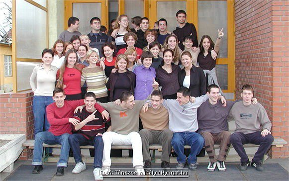12b_64.jpg